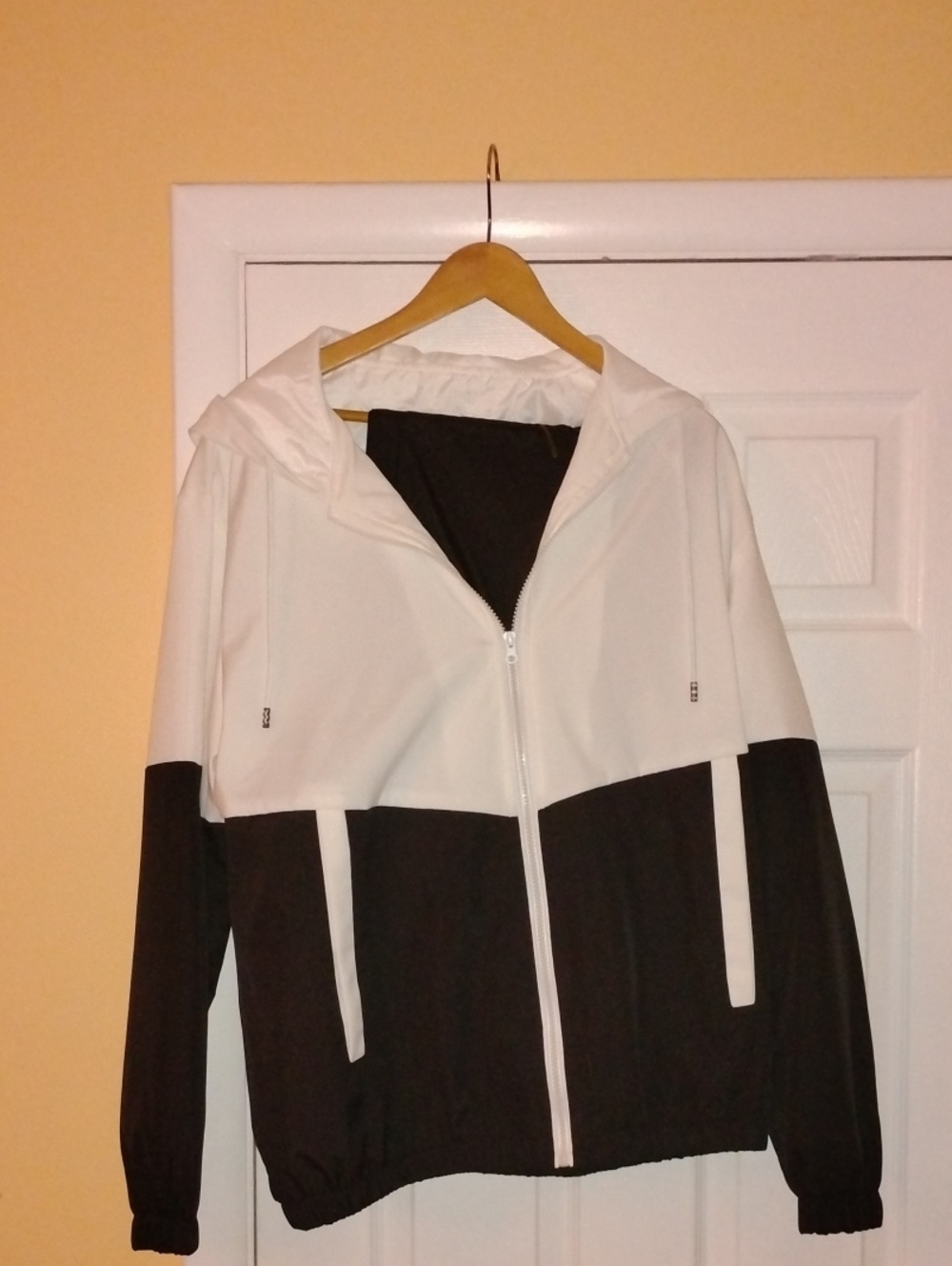White and Black Colorblock Zip Hoodie Jacket And Pants Set